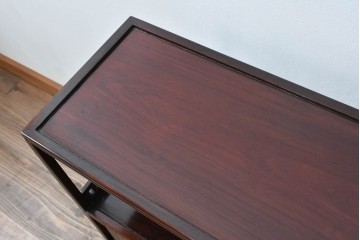 和製ビンテージ　高級品　指物工芸家具　総紫檀(シタン)材　漆塗り　小振りなサイズが使いやすい!!連なる縦桟がスッキリした印象の飾り棚　(R-066231)