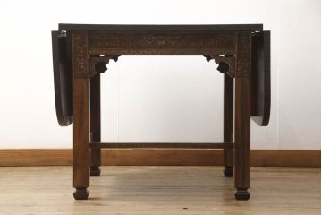 中古　特注品　激レア!　華やかさが際立つ軽井沢彫りバタフライテーブル(エクステンションテーブル、ダイニングテーブル、食卓、4人掛け、6人掛け)(R-066233)