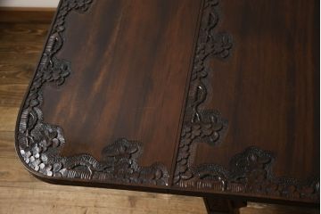 中古　特注品　激レア!　華やかさが際立つ軽井沢彫りバタフライテーブル(エクステンションテーブル、ダイニングテーブル、食卓、4人掛け、6人掛け)(R-066233)