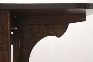 中古　特注品　激レア!　華やかさが際立つ軽井沢彫りバタフライテーブル(エクステンションテーブル、ダイニングテーブル、食卓、4人掛け、6人掛け)(R-066233)