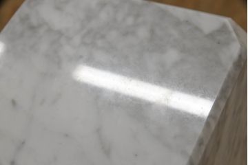 中古　イタリア　FLOS(フロス)社　ARCO(アルコ)　大理石とステンレスの組み合わせがスタイリッシュでかっこいいフロアランプ(フロアスタンド、スタンドライト、フロア照明、アルコランプ)(定価約35万円)(R-066238)