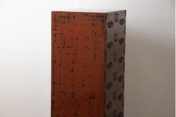 中古　美品　三越デパート取り扱い　漆塗り　金具付き　伝統的な根來塗り(ねごろぬり)が施された上品な総桐箪笥(桐たんす、和タンス、収納箪笥、整理箪笥、引き出し)(定価約120万円)(R-066241)