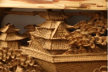 アンティーク建具　高級品!!　厚みある緻密な彫り込みの彫刻が美しい欄間1枚(明り取り、明かり取り)(R-066246)