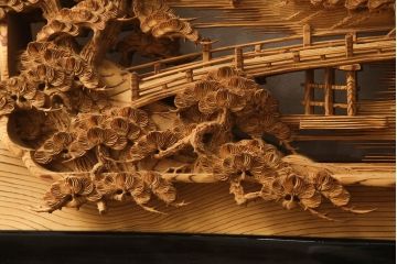 アンティーク建具　高級品!!　厚みある緻密な彫り込みの彫刻が美しい欄間1枚(明り取り、明かり取り)(R-066247)