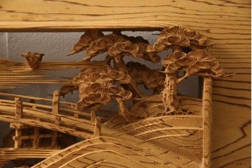 アンティーク建具　高級品!!　厚みある緻密な彫り込みの彫刻が美しい欄間1枚(明り取り、明かり取り)(R-066247)