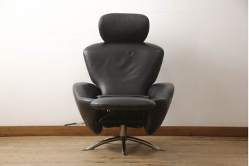 中古　Cassina(カッシーナ)　K10 DODO(ドド)　洗練されたモダンデザインが目を引くシェーズロング(リクライニングチェア、アームチェア、回転椅子、回転イス、一人掛けソファ、1人掛けソファ)(R-066269)