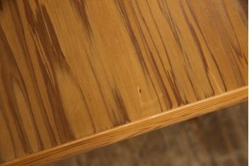 和製ビンテージ　屋久杉材　末広がりの脚が和の雰囲気を高める座卓(ローテーブル、センターテーブル、ヴィンテージ)(R-066272)