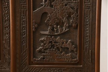 ビンテージ家具　高級品　シノワズリ様式　クルミ材　手彫りの彫刻が細やかで美しいサイドボード(キャビネット、収納棚、戸棚、ヴィンテージ)(R-066275)