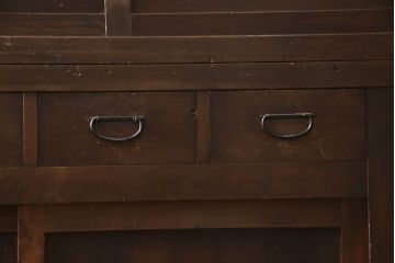 和製アンティーク　飛騨(岐阜)産　希少な五尺サイズ!!　古民家スタイルにおすすめな水屋箪笥(食器棚、茶箪笥、キャビネット、収納棚、重ね戸棚、時代箪笥)(R-066276)