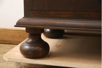 和製ビンテージ　松本民芸家具　310型　ボールフットのデザインがクラシカルな雰囲気を高めるキャビネット(食器棚、収納棚、戸棚、飾り棚、ヴィンテージ)(R-066290)