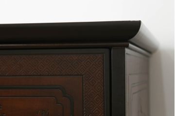 中古　レア品　DREXEL HERITAGE(ドレクセルヘリテイジ)　シノワズリ様式　品のある佇まいと細やかな彫刻が美しいサイドボード(チェスト、引き出し、洋服タンス、テレビ台、テレビボード)(R-066297)