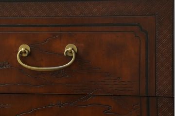中古　レア品　DREXEL HERITAGE(ドレクセルヘリテイジ)　シノワズリ様式　品のある佇まいと細やかな彫刻が美しいサイドボード(チェスト、引き出し、洋服タンス、テレビ台、テレビボード)(R-066297)