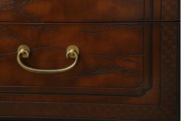 中古　レア品　DREXEL HERITAGE(ドレクセルヘリテイジ)　シノワズリ様式　品のある佇まいと細やかな彫刻が美しいサイドボード(チェスト、引き出し、洋服タンス、テレビ台、テレビボード)(R-066297)