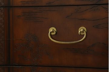 中古　レア品　DREXEL HERITAGE(ドレクセルヘリテイジ)　シノワズリ様式　品のある佇まいと細やかな彫刻が美しいサイドボード(チェスト、引き出し、洋服タンス、テレビ台、テレビボード)(R-066297)