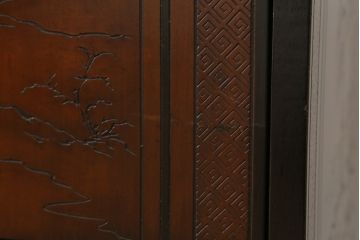 中古　レア品　DREXEL HERITAGE(ドレクセルヘリテイジ)　シノワズリ様式　品のある佇まいと細やかな彫刻が美しいサイドボード(チェスト、引き出し、洋服タンス、テレビ台、テレビボード)(R-066297)