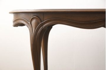 中古　DREXEL HERITAGE(ドレクセルヘリテイジ)　Touraine(ツーレイン)　滑らかな曲線が優雅な印象のダイニングテーブル(エクステンションテーブル、食卓、4人掛け、6人掛け、8人掛け、オーバル型)(定価約80万円)(R-066298)