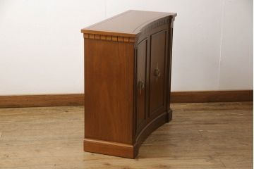 中古　DREXEL HERITAGE(ドレクセルヘリテイジ)　Triune(トライユン)　クラシカルな佇まいが魅力のコンソールテーブル(ホールチェスト、サイドボード、収納棚、戸棚、サイドキャビネット)(定価約34万円)(R-066301)