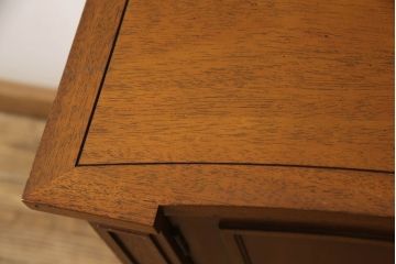 中古　DREXEL HERITAGE(ドレクセルヘリテイジ)　Triune(トライユン)　クラシカルな佇まいが魅力のコンソールテーブル(ホールチェスト、サイドボード、収納棚、戸棚、サイドキャビネット)(定価約34万円)(R-066301)