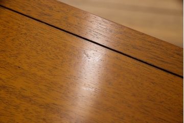 中古　DREXEL HERITAGE(ドレクセルヘリテイジ)　Triune(トライユン)　クラシカルな佇まいが魅力のコンソールテーブル(ホールチェスト、サイドボード、収納棚、戸棚、サイドキャビネット)(定価約34万円)(R-066301)