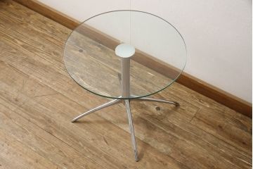中古　短期使用　極美品　北欧家具　ノルウェー製　Stressless Urban table(ストレスレス・アーバンテーブル)　Sサイズ　洗練されたモダンデザインがお洒落なガラステーブル(回転テーブル、丸テーブル、ラウンドテーブル、カクテルテーブル、サイドテーブル、コーヒーテーブル)(R-066305)