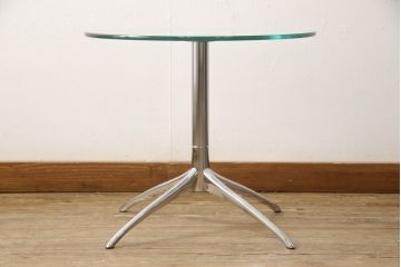 中古　短期使用　極美品　北欧家具　ノルウェー製　Stressless Urban table(ストレスレス・アーバンテーブル)　Sサイズ　洗練されたモダンデザインがお洒落なガラステーブル(回転テーブル、丸テーブル、ラウンドテーブル、カクテルテーブル、サイドテーブル、コーヒーテーブル)(R-066305)