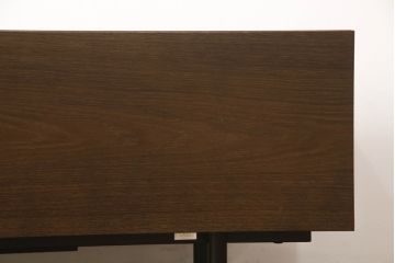 中古　美品　Cassinaixc.(カッシーナイクスシー)　IXC. R&D(イクスシー.R&D)　BREATH(ブレス)　オークスモーク材　洗練されたモダンデザインが魅力のシアターボード(テレビ台、テレビボード、サイドボード、サイドキャビネット、ローボード、収納棚、戸棚、リビングボード)(定価約53万4千円)(R-066307)