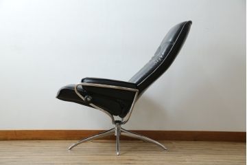 中古　美品　ノルウェー製　EKORNES(エコーネス)　City(シティ)　Mサイズ　オットマン付き!!スタイリッシュなデザインが魅力のストレスレスチェア(スターベース、1人掛けソファ、1Pソファ、アームチェア、リクライニングチェア、フットスツール、北欧、本革、レザーチェア)(定価約30万円)(R-066317)