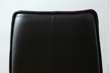 中古　美品　ノルウェー製　EKORNES(エコーネス)　City(シティ)　Mサイズ　オットマン付き!!スタイリッシュなデザインが魅力のストレスレスチェア(スターベース、1人掛けソファ、1Pソファ、アームチェア、リクライニングチェア、フットスツール、北欧、本革、レザーチェア)(定価約30万円)(R-066317)
