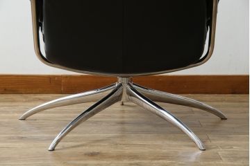 中古　美品　ノルウェー製　EKORNES(エコーネス)　City(シティ)　Mサイズ　オットマン付き!!スタイリッシュなデザインが魅力のストレスレスチェア(スターベース、1人掛けソファ、1Pソファ、アームチェア、リクライニングチェア、フットスツール、北欧、本革、レザーチェア)(定価約30万円)(R-066317)