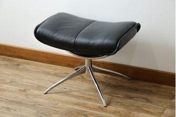中古　美品　ノルウェー製　EKORNES(エコーネス)　City(シティ)　Mサイズ　オットマン付き!!スタイリッシュなデザインが魅力のストレスレスチェア(スターベース、1人掛けソファ、1Pソファ、アームチェア、リクライニングチェア、フットスツール、北欧、本革、レザーチェア)(定価約30万円)(R-066317)