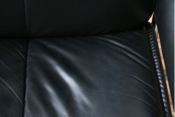 中古　美品　ノルウェー製　EKORNES(エコーネス)　City(シティ)　Mサイズ　オットマン付き!!スタイリッシュなデザインが魅力のストレスレスチェア(スターベース、1人掛けソファ、1Pソファ、アームチェア、リクライニングチェア、フットスツール、北欧、本革、レザーチェア)(定価約30万円)(R-066318)