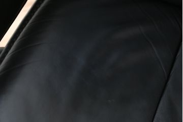 中古　美品　ノルウェー製　EKORNES(エコーネス)　City(シティ)　Mサイズ　オットマン付き!!スタイリッシュなデザインが魅力のストレスレスチェア(スターベース、1人掛けソファ、1Pソファ、アームチェア、リクライニングチェア、フットスツール、北欧、本革、レザーチェア)(定価約30万円)(R-066318)