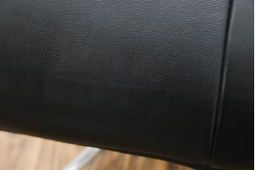 中古　美品　ノルウェー製　EKORNES(エコーネス)　City(シティ)　Mサイズ　オットマン付き!!スタイリッシュなデザインが魅力のストレスレスチェア(スターベース、1人掛けソファ、1Pソファ、アームチェア、リクライニングチェア、フットスツール、北欧、本革、レザーチェア)(定価約30万円)(R-066318)