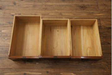 和製アンティーク　上手物!!　前面欅(ケヤキ)材　立派な唐獅子金具が存在感を放つ仙台箪笥ローボード(ローチェスト、引き出し、テレビ台、テレビボード、時代箪笥)(R-066329)