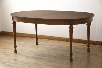 中古　DREXEL HERITAGE(ドレクセルヘリテイジ)　FRANCESCA(フランチェスカ)シリーズ　優美な佇まいのダイニングテーブル(エクステンションテーブル、食卓、4人掛け、6人掛け、8人掛け)(R-066359)