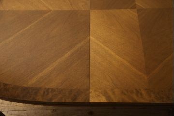 中古　DREXEL HERITAGE(ドレクセルヘリテイジ)　FRANCESCA(フランチェスカ)シリーズ　優美な佇まいのダイニングテーブル(エクステンションテーブル、食卓、4人掛け、6人掛け、8人掛け)(R-066359)