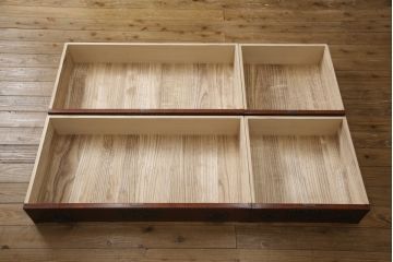 中古　岩谷堂箪笥　風格のある上品な佇まいが魅力の大型和箪笥(着物箪笥、衣装盆、洋服タンス、衣装箪笥、整理箪笥、ワードローブ、引き出し、キャビネット、上下バラ売り可能)(定価約130万円)(R-066361)