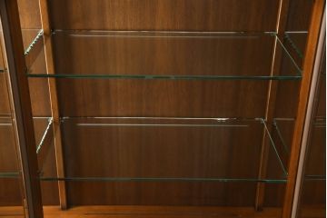 中古　DREXEL HERITAGE(ドレクセルヘリテイジ)　Cameo Classics(キャメオクラシックス)　高級感溢れる佇まいが魅力のチャイナキャビネット(飾り棚、キュリオケース、収納棚、戸棚)(定価約228万円)(R-066362)