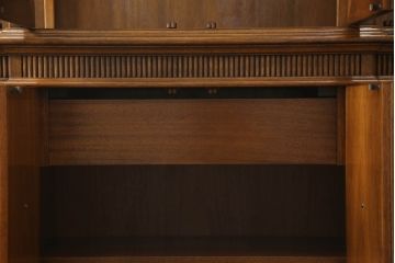 中古　DREXEL HERITAGE(ドレクセルヘリテイジ)　Cameo Classics(キャメオクラシックス)　高級感溢れる佇まいが魅力のチャイナキャビネット(飾り棚、キュリオケース、収納棚、戸棚)(定価約228万円)(R-066362)