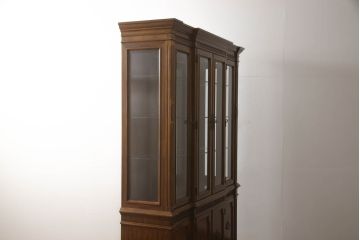 中古　DREXEL HERITAGE(ドレクセルヘリテイジ)　Cameo Classics(キャメオクラシックス)　高級感溢れる佇まいが魅力のチャイナキャビネット(飾り棚、キュリオケース、収納棚、戸棚)(定価約228万円)(R-066362)