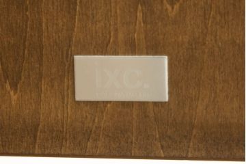 中古　美品　Cassinaixc.(カッシーナイクスシー)　IXC. R&D(イクスシー.R&D)　TRIX(トリックス)　ブラックウォールナット材　シンプルながら洗練されたデザインが魅力のダイニングテーブル(6人掛け、4人掛け、食卓)(定価約40万円)(R-066367)
