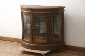 中古　DREXEL HERITAGE(ドレクセルヘリテイジ)　Cameo Classics(キャメオクラシックス)　ハーフムーン(半月型)　照明付き!!美しい曲線デザインに目を奪われるキャビネット(ホールチェスト、サイドボード、サイドキャビネット、飾り棚、ショーケース、収納棚、戸棚、半円型)(R-066373)
