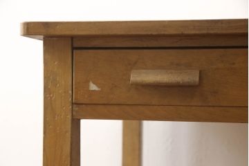 和製ビンテージ　昭和レトロ　ブナ材　樺(カバ)材　ノスタルジックな雰囲気漂う片袖机(ワークデスク、在宅用、在宅ワーク用、オフィスデスク、ヴィンテージ)(R-066375)