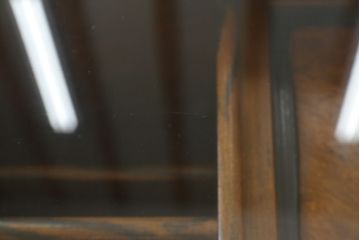 和製アンティーク　上手物!!　和洋折衷　大正ロマンデザイン　前面欅(ケヤキ)材　玉杢と黒柿材がアクセントの二段重ね茶箪笥(茶棚、食器棚、収納棚、戸棚、飾り棚、引き出し、違い棚)(R-066383)
