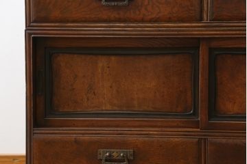 和製アンティーク　上手物!!　和洋折衷　大正ロマンデザイン　前面欅(ケヤキ)材　玉杢と黒柿材がアクセントの二段重ね茶箪笥(茶棚、食器棚、収納棚、戸棚、飾り棚、引き出し、違い棚)(R-066383)