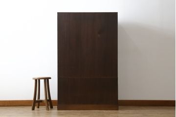 和製アンティーク　上手物!!　和洋折衷　大正ロマンデザイン　前面欅(ケヤキ)材　玉杢と黒柿材がアクセントの二段重ね茶箪笥(茶棚、食器棚、収納棚、戸棚、飾り棚、引き出し、違い棚)(R-066383)