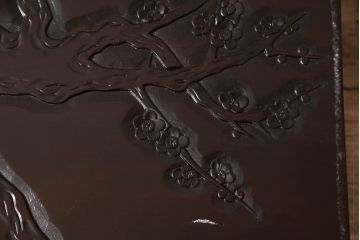 和製ビンテージ　大胆かつ繊細な彫刻が美しい日光彫りのガラス天板付き座卓(ローテーブル、リビングテーブル、センターテーブル、ヴィンテージ)(R-066385)
