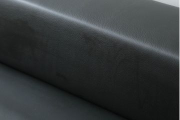 中古　オーストリア製　ヴィットマン(WITTMANN)　本革(レザー)　高級感漂う佇まいが魅力の3人掛けソファ(三人掛け、3P、トリプルソファ、アームソファ)(R-066387)