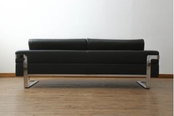 中古　オーストリア製　ヴィットマン(WITTMANN)　本革(レザー)　高級感漂う佇まいが魅力の3人掛けソファ(三人掛け、3P、トリプルソファ、アームソファ)(R-066387)