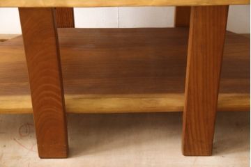 中古　一枚板　栗材の木色が優しい印象を与えるコーナーテレビボード(テレビ台、コーナーラック、オープンシェルフ、飾り台、花台、ウォールナット、ウォルナット)(R-066388)